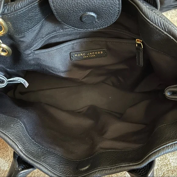 Marc Jacobs Black Leather Empire City Leather Structured Top Handle Tote Bag - Picture 7 of 16